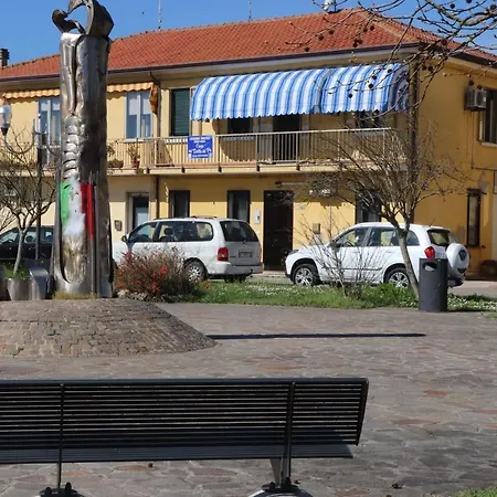 Casa Nel Delta Del Po Lägenhet *
